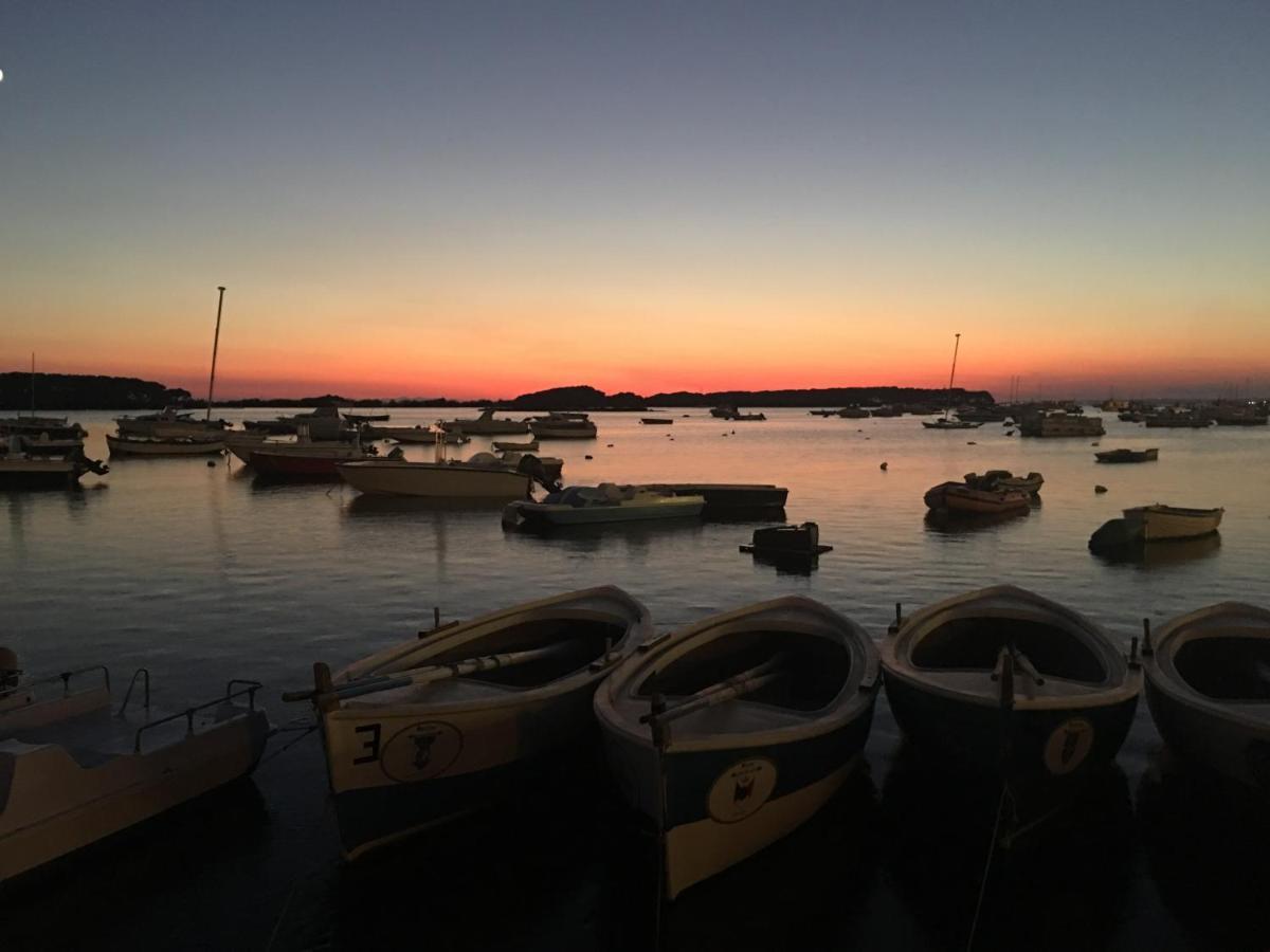 Salento Casa Vacanza Il Focolare Torchiarolo Exteriér fotografie